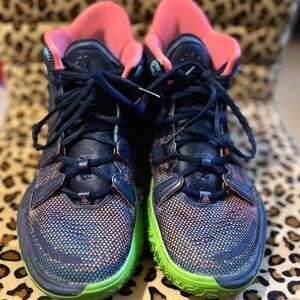 2021 Kyrie 7 'Midnight Navy'